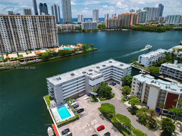 4000 NE 169th St 607, North Miami Beach, FL 33160