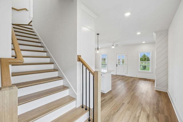 812 Greenland Dr, Murfreesboro, TN 37130