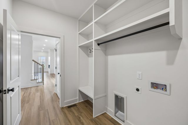 812 Greenland Dr, Murfreesboro, TN 37130