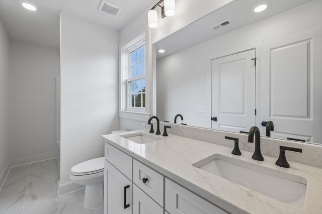 812 Greenland Dr, Murfreesboro, TN 37130