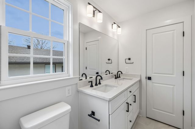 812 Greenland Dr, Murfreesboro, TN 37130