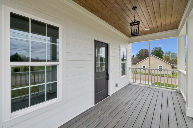 812 Greenland Dr, Murfreesboro, TN 37130