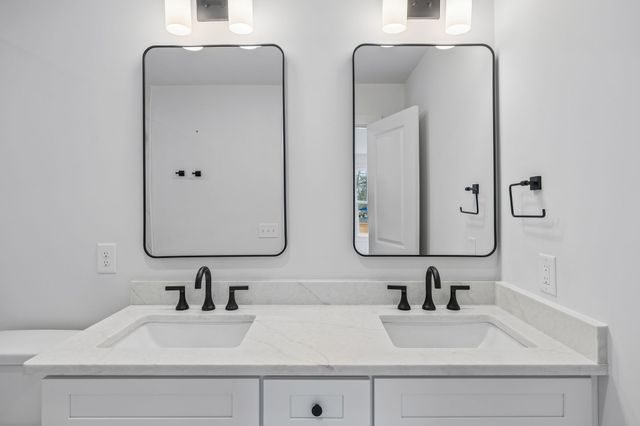 812 Greenland Dr, Murfreesboro, TN 37130