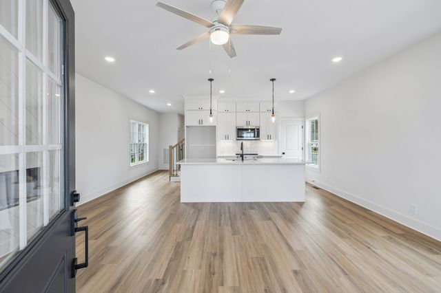 812 Greenland Dr, Murfreesboro, TN 37130