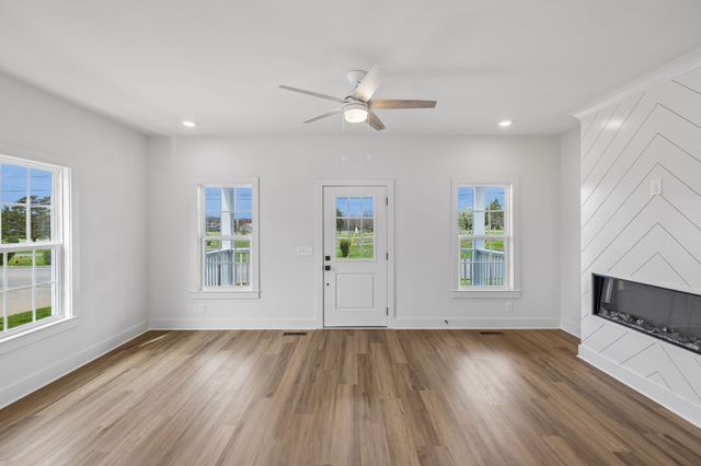 812 Greenland Dr, Murfreesboro, TN 37130