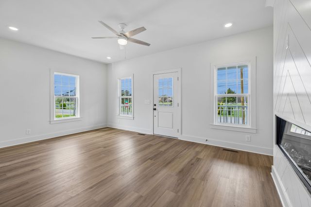 812 Greenland Dr, Murfreesboro, TN 37130