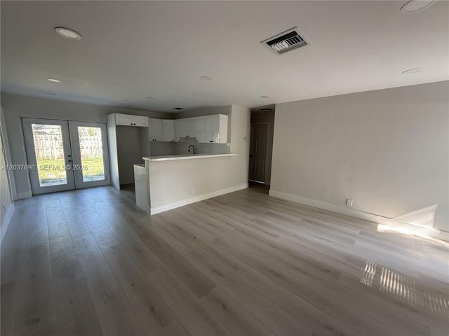 1700 SW 69th Terrace, North Lauderdale, FL 33068
