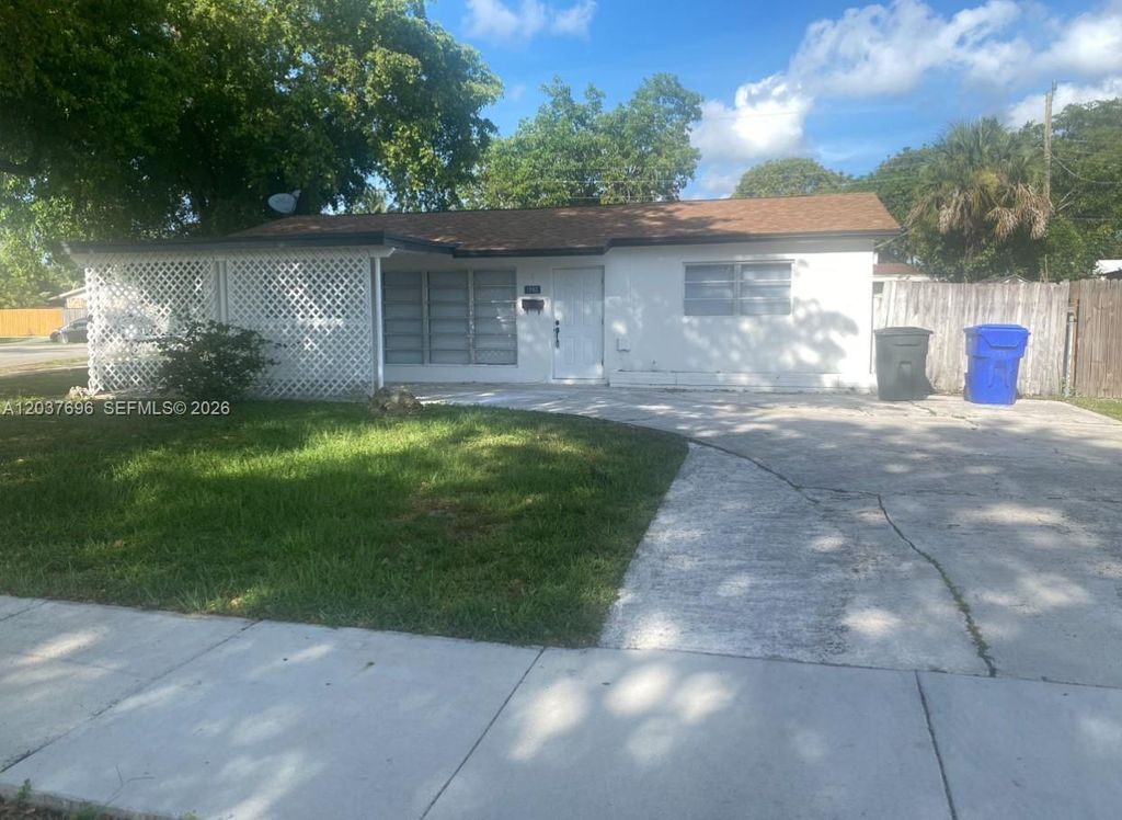1700 SW 69th Terrace, North Lauderdale, FL 33068