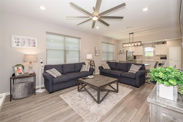 19437 SHIP WHEEL WAY, Land O Lakes, FL 34638