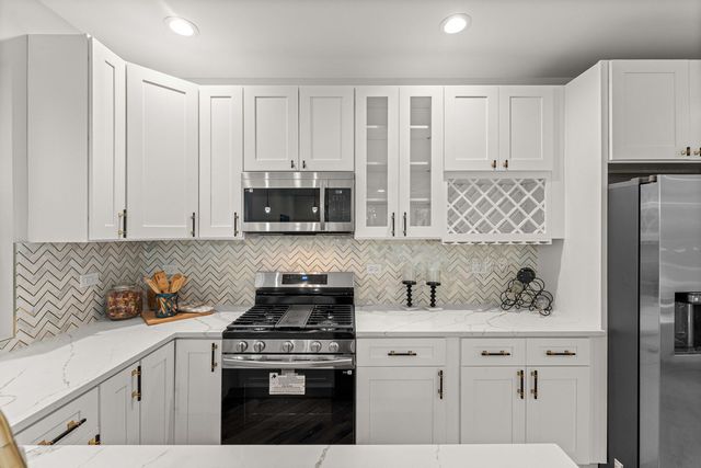 6150 S Saint Lawrence Avenue, Chicago, IL 60637