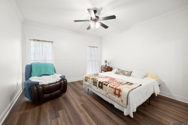 10782 Sage Dr, Walker, LA 70785