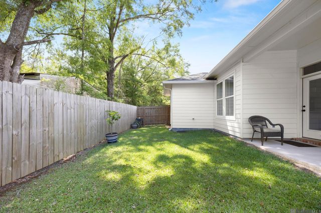 10782 Sage Dr, Walker, LA 70785