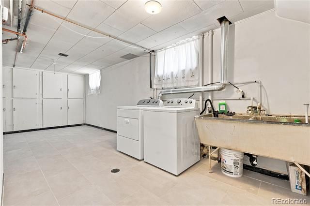 1631 Xanthia Street, Denver, CO 80220