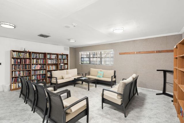 4191 NW 41st Street 214, Lauderdale Lakes, FL 33319