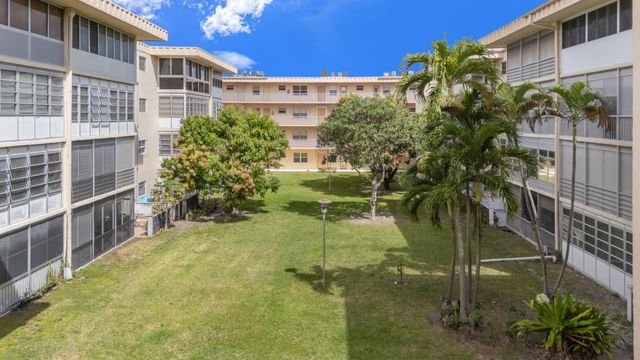 4191 NW 41st Street 214, Lauderdale Lakes, FL 33319