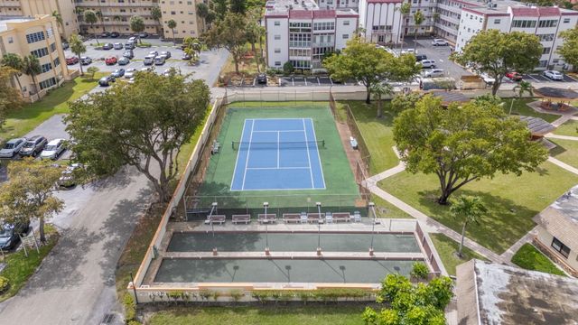 4191 NW 41st Street 214, Lauderdale Lakes, FL 33319