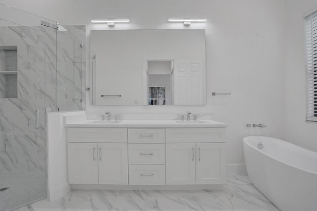 8504 NW 37th Court, Cooper City, FL 33024