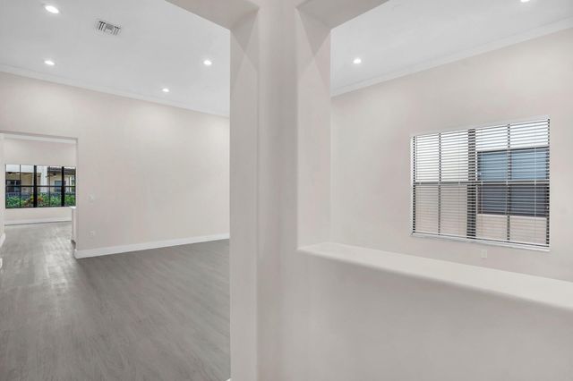 8504 NW 37th Court, Cooper City, FL 33024