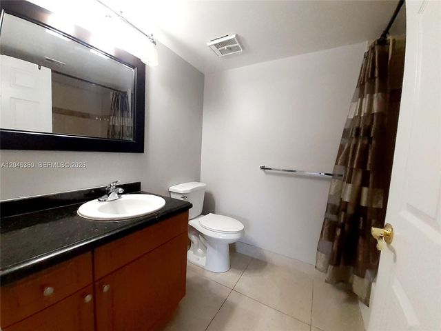 8407 Coral Lake Mnr 8407, Coral Springs, FL 33065