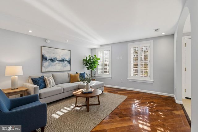 2117 S ST NW, Washington, DC 20008