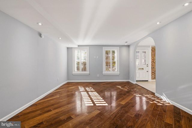 2117 S ST NW, Washington, DC 20008