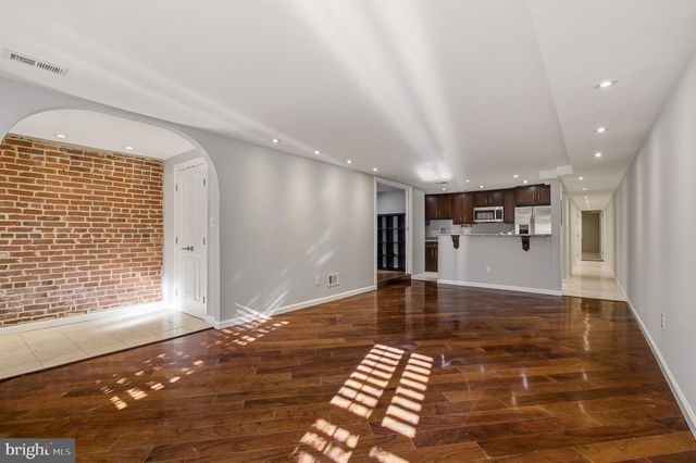2117 S ST NW, Washington, DC 20008