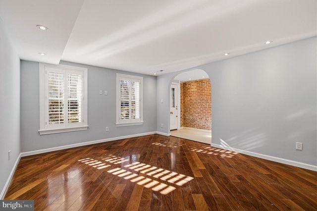 2117 S ST NW, Washington, DC 20008