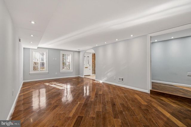 2117 S ST NW, Washington, DC 20008
