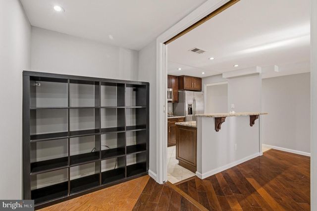 2117 S ST NW, Washington, DC 20008
