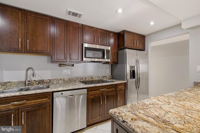2117 S ST NW, Washington, DC 20008