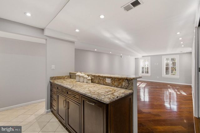 2117 S ST NW, Washington, DC 20008