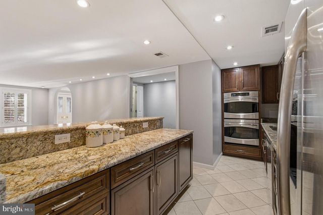 2117 S ST NW, Washington, DC 20008