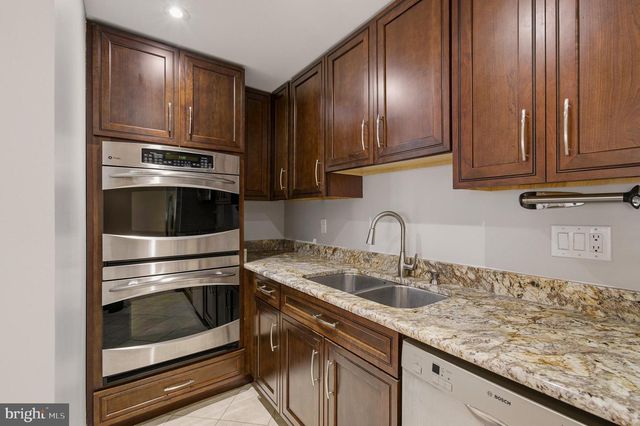 2117 S ST NW, Washington, DC 20008