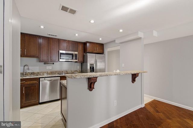 2117 S ST NW, Washington, DC 20008