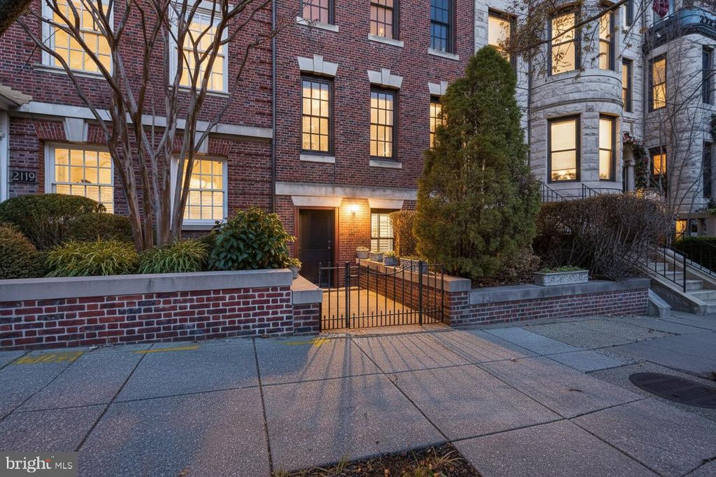 2117 S ST NW, Washington, DC 20008