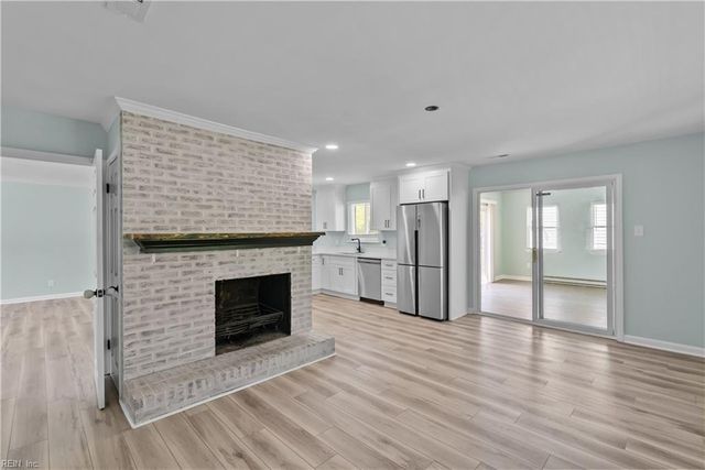 152 Mann DR, Chesapeake, VA 23322