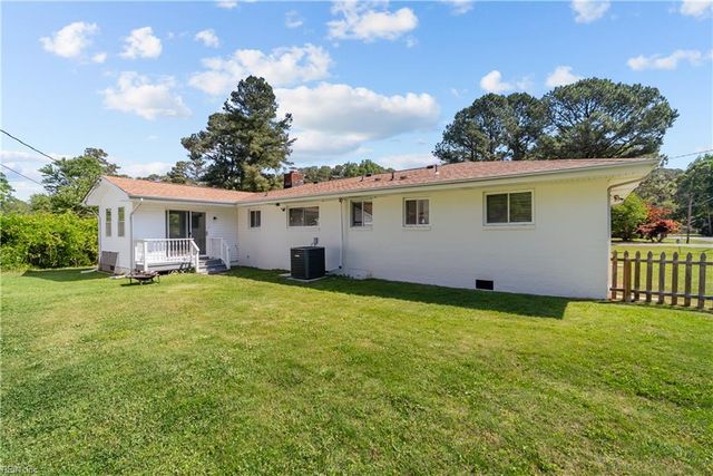 152 Mann DR, Chesapeake, VA 23322