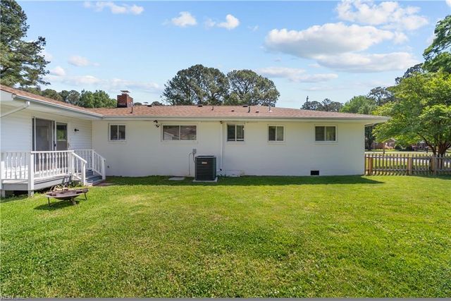 152 Mann DR, Chesapeake, VA 23322