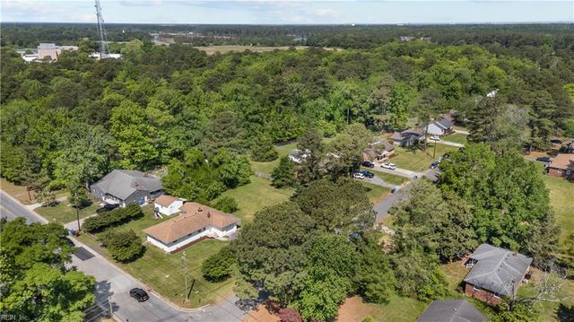 152 Mann DR, Chesapeake, VA 23322