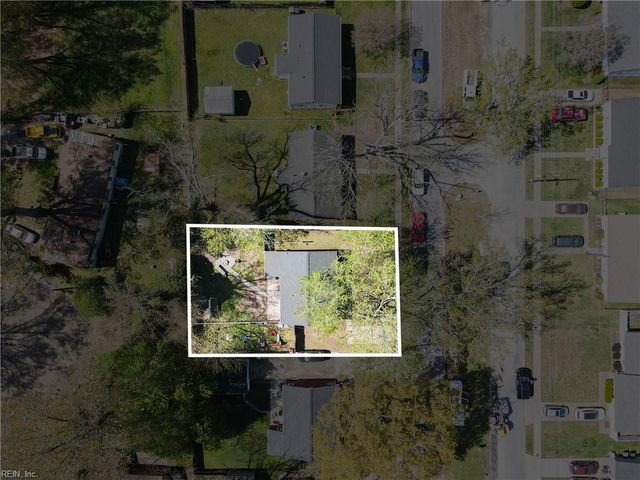 7 Ambrose LN, Hampton, VA 23663