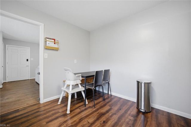 7 Ambrose LN, Hampton, VA 23663