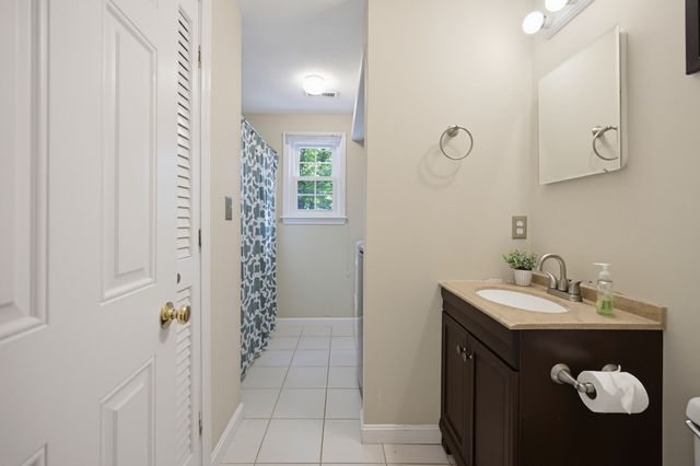 21 Stagecoach Dr, Ashland, MA 01721