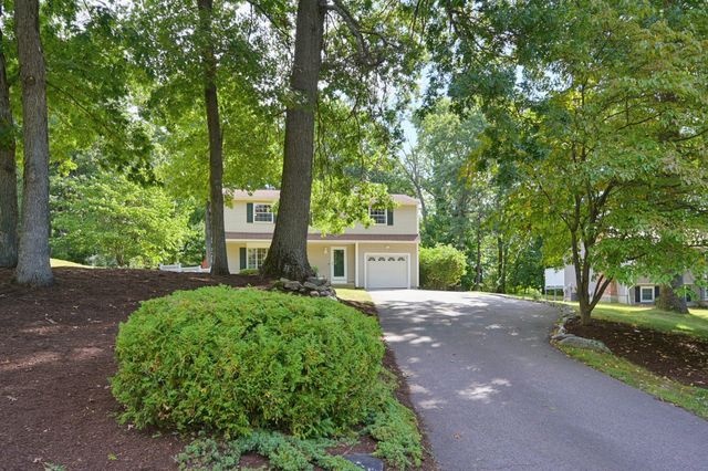 21 Stagecoach Dr, Ashland, MA 01721