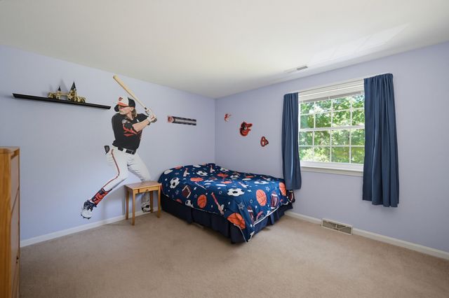 21 Stagecoach Dr, Ashland, MA 01721