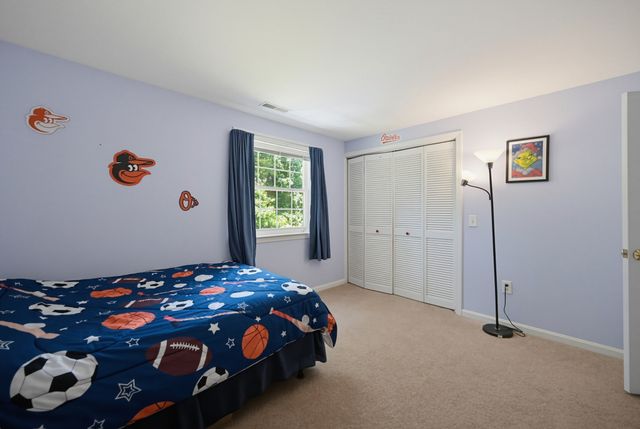 21 Stagecoach Dr, Ashland, MA 01721