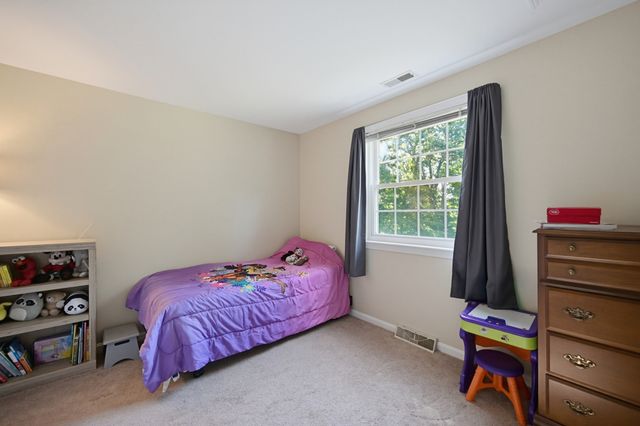 21 Stagecoach Dr, Ashland, MA 01721