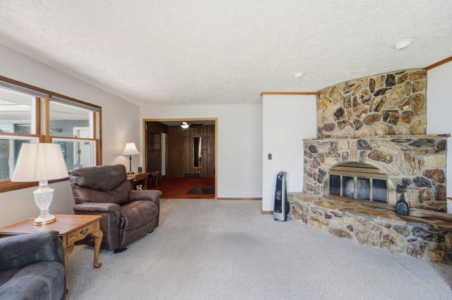 1105 SE Cortina Drive, Ankeny, IA 50021