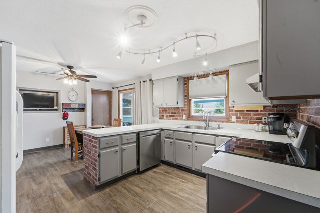 1105 SE Cortina Drive, Ankeny, IA 50021