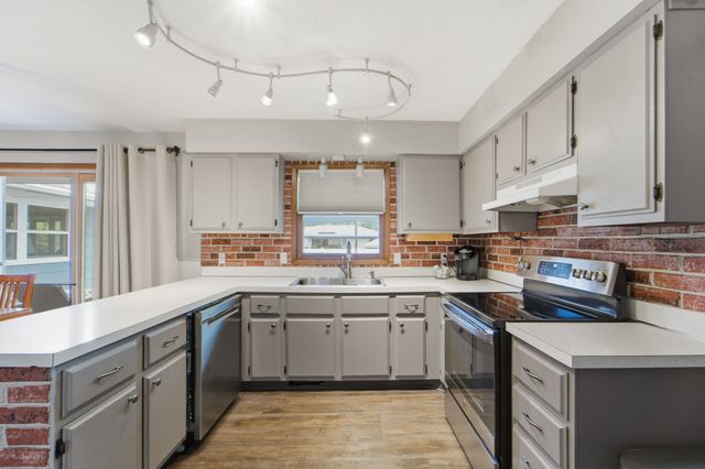 1105 SE Cortina Drive, Ankeny, IA 50021