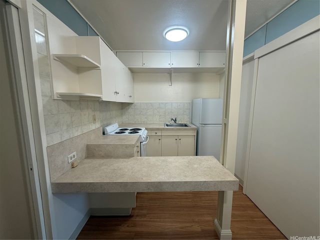 952 Ahana Street 174, Honolulu, HI 96814